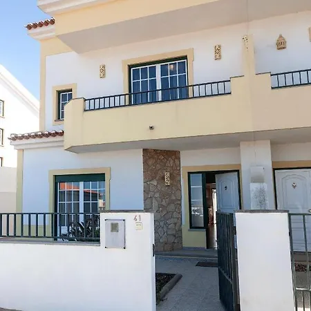 Ocean Breeze Atouguia Da Baleia